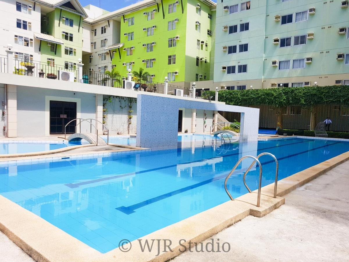 Queen Bed Suite- Japanese Style Muntinlupa City Exterior foto